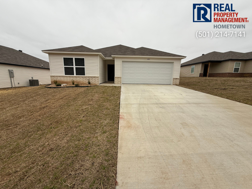Spacious 3-Bed, 2-Bath Modern Home with Garage in Benton – photo 1