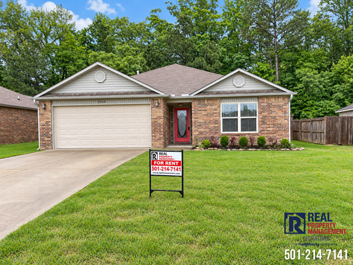 Lovely 3-Bed 2-Bath in Alexander! – photo 1