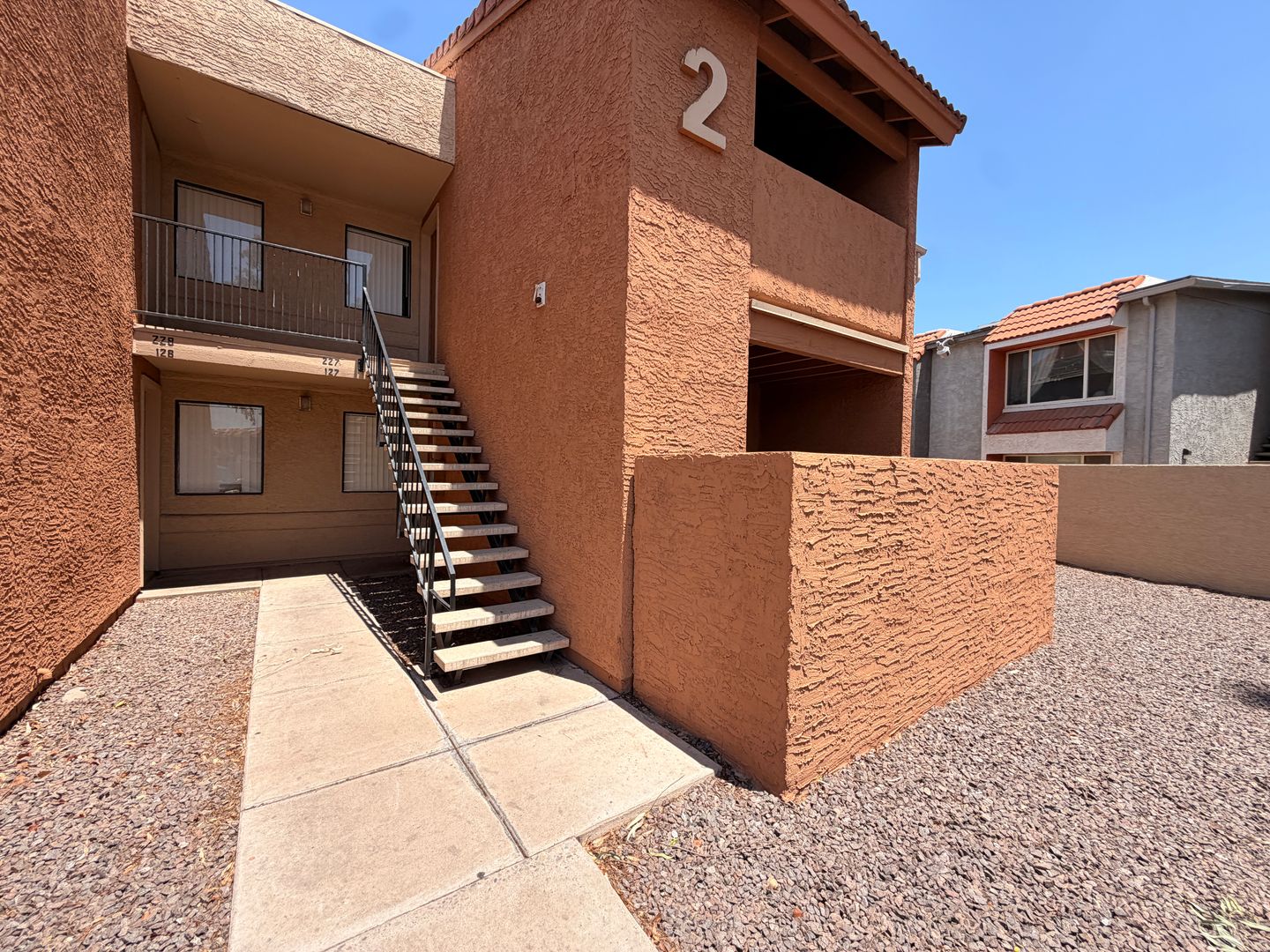Tempe Apartment: 825 S. River Drive