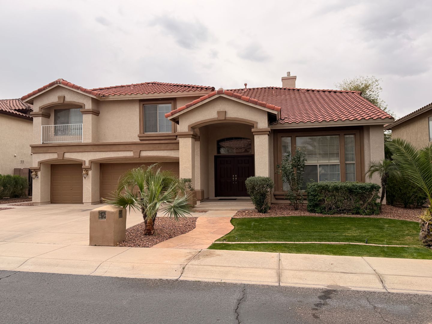 Litchfield Park House: 13313 W Palo Verde Dr