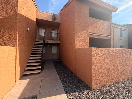 #225 1 Bedroom 1 Bathroom 500 sq.ft. Near Tempe Marketplace and Light Rail – photo 1