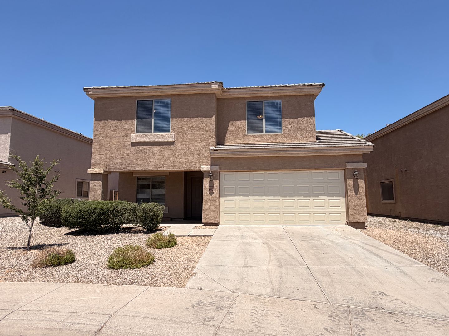 Avondale House: 12354 W Glenrosa Ave