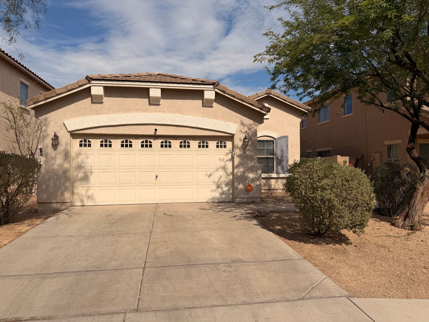 Avondale House: 2517 S 116th Ave