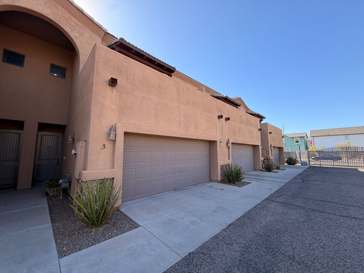 Phoenix Townhome: 897 E Roma Ave Unit 3