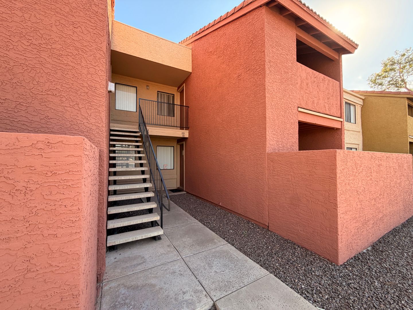 Tempe Apartment: 825 S. River Drive