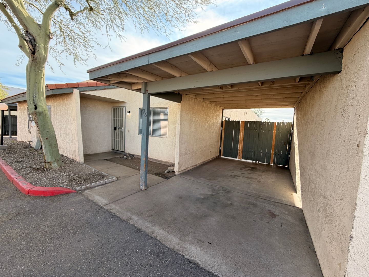 Glendale Apartment: 6527 - 6541 N 67th Ave