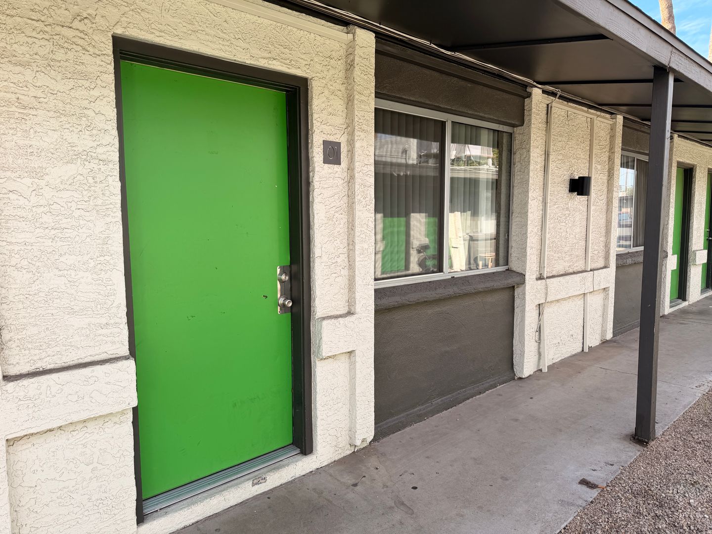 Glendale Apartment: 6802 W Glendale Ave