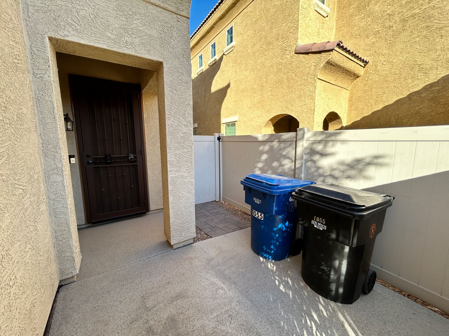 Mesa Townhome: 1367 S Country Club Dr, #1055