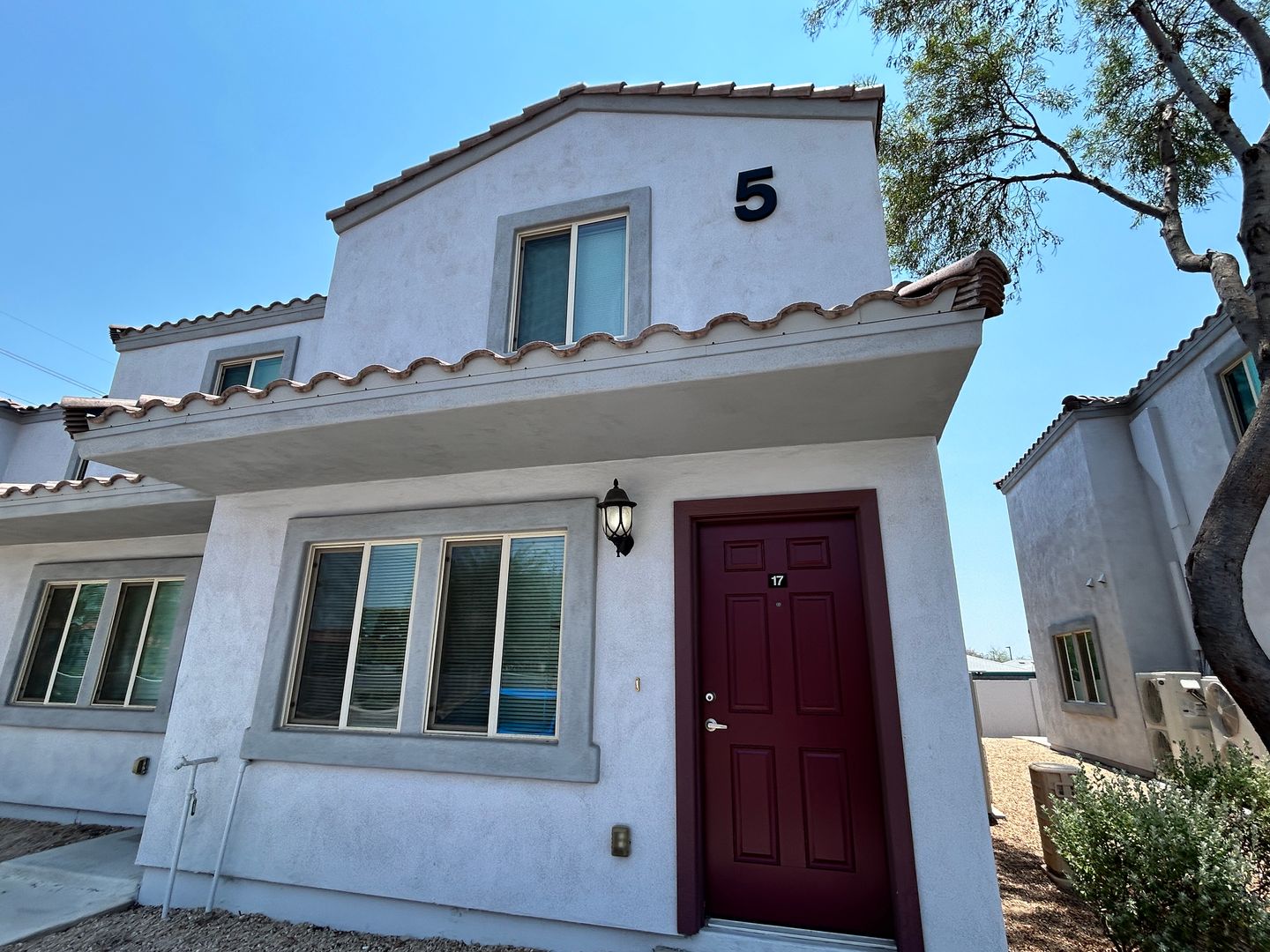 Phoenix Townhome: 17402 N 19th Ave