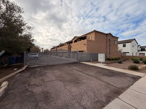 897 E Roma Ave Unit 1, Phoenix, AZ 85014-4162
