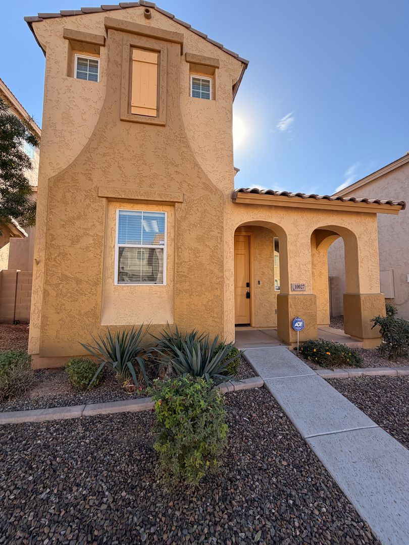 Tolleson House: 10027 W Payson Rd