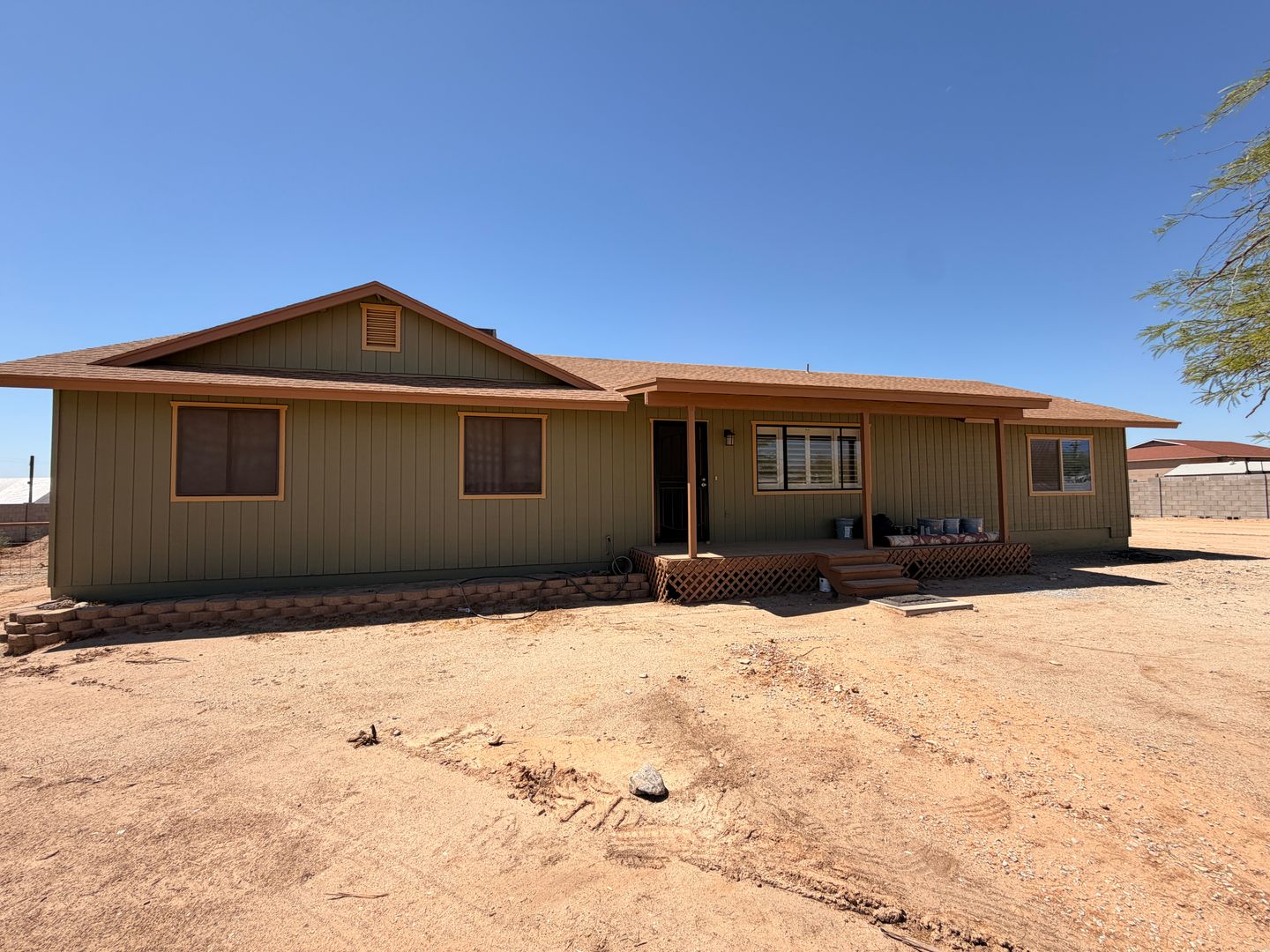 Litchfield Park House: 19205 W Whitton Ave