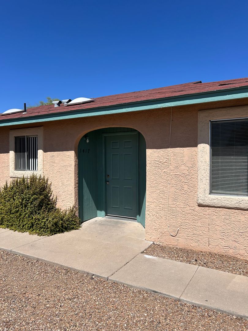 Tucson Apartment: 1409 - 1417 N El Rio Dr