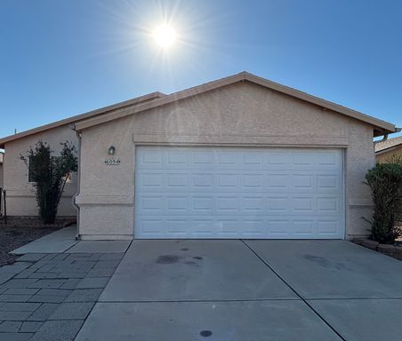 Amazing 3-Bed, 2-Bath in Northwest Tucson! – photo 1