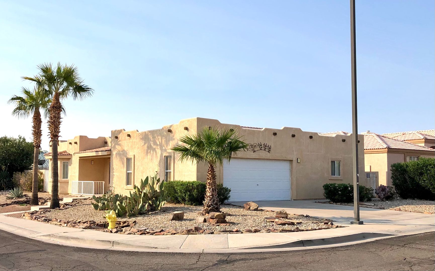 Bullhead City House: 2262 Pinta Rosa
