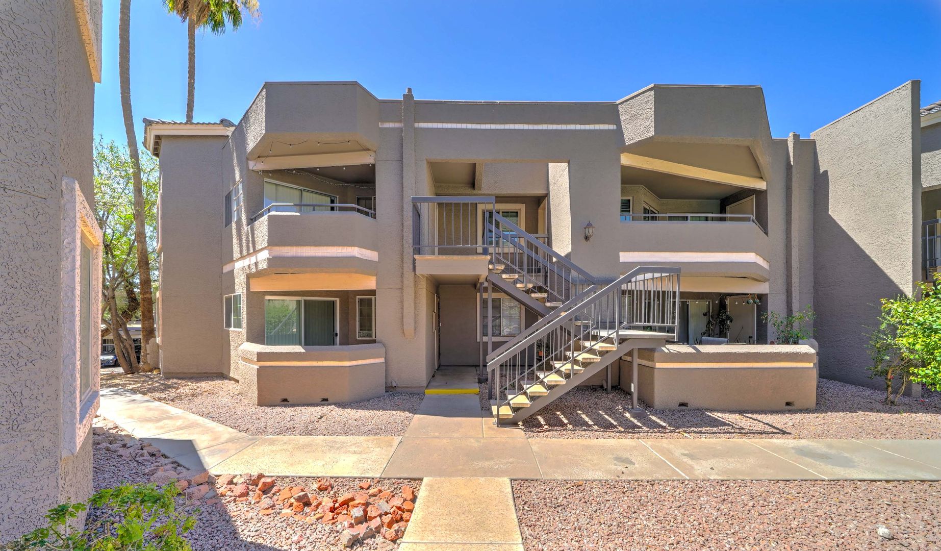 Phoenix Condo: 1720 E. Thunderbird Road #1014