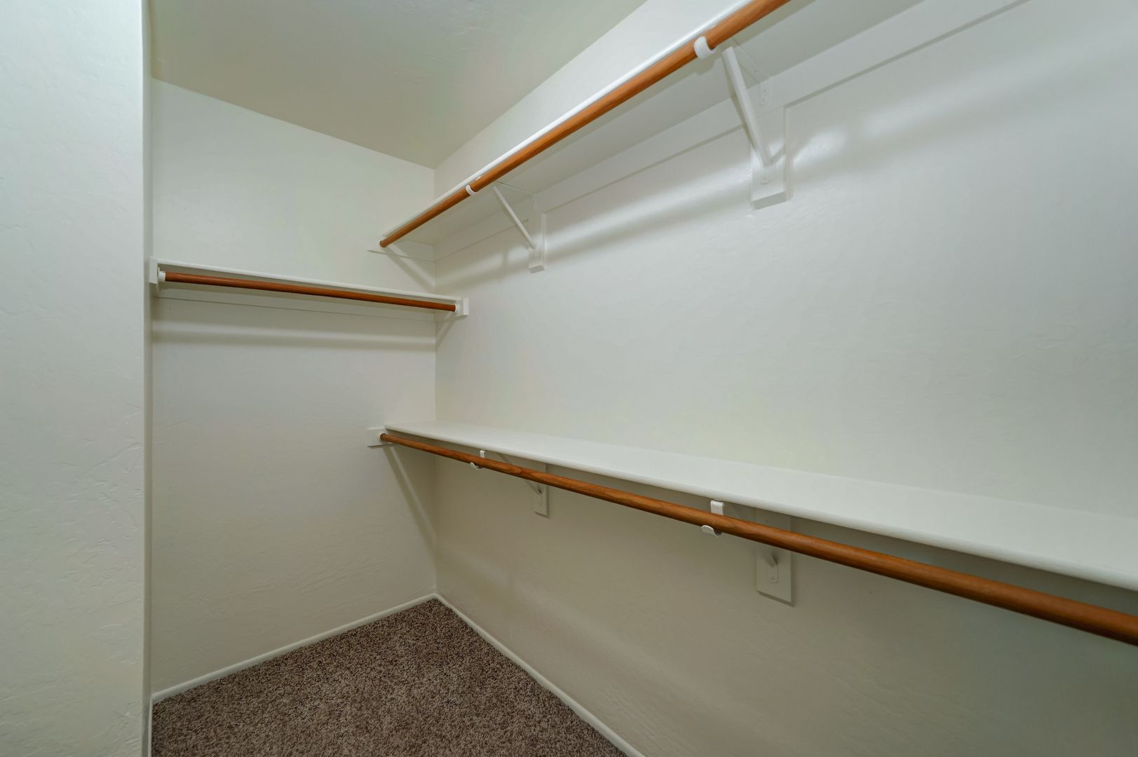 2014 E. Glenhaven Drive 20 of 33