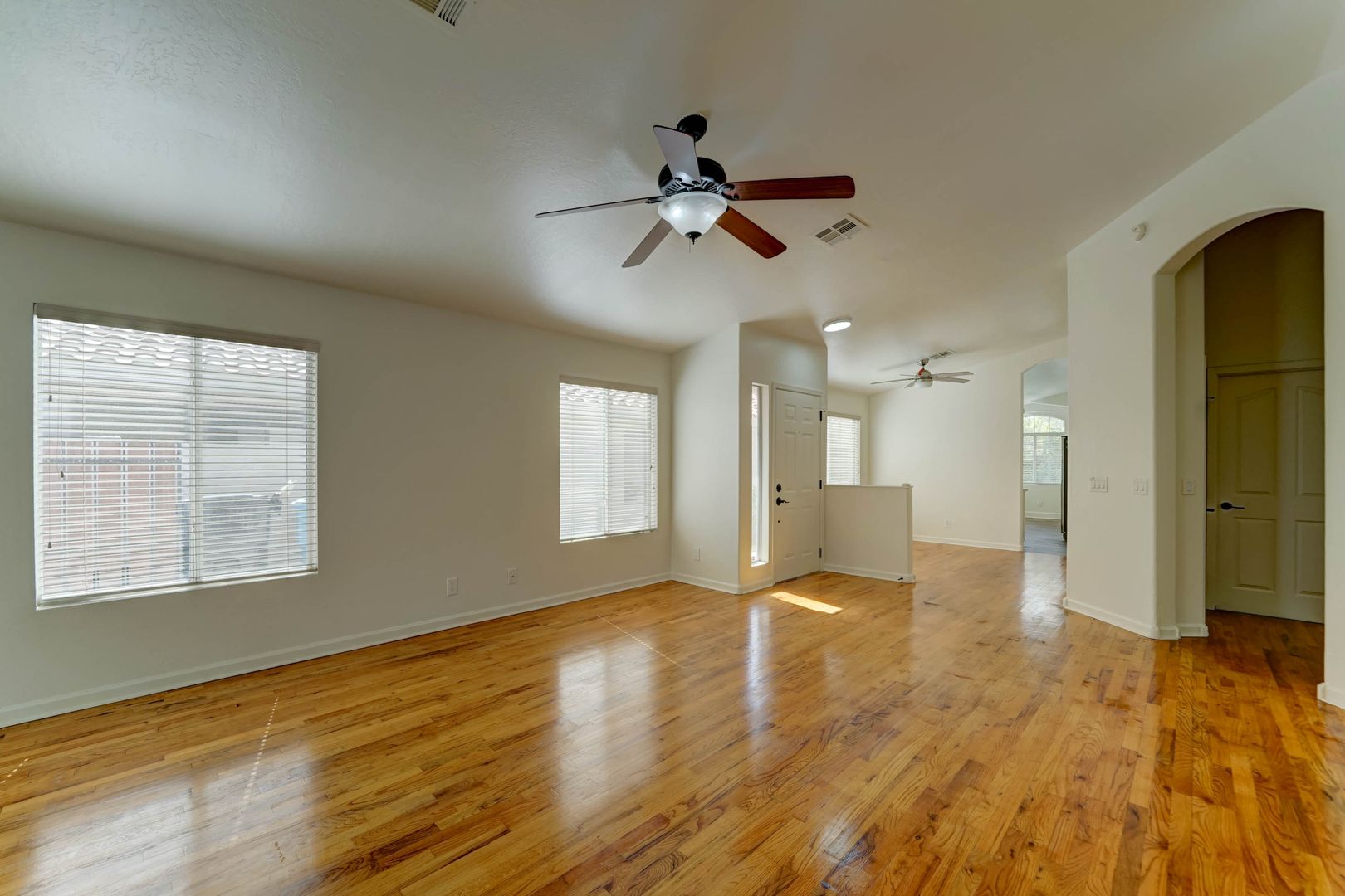 2014 E. Glenhaven Drive 6 of 12