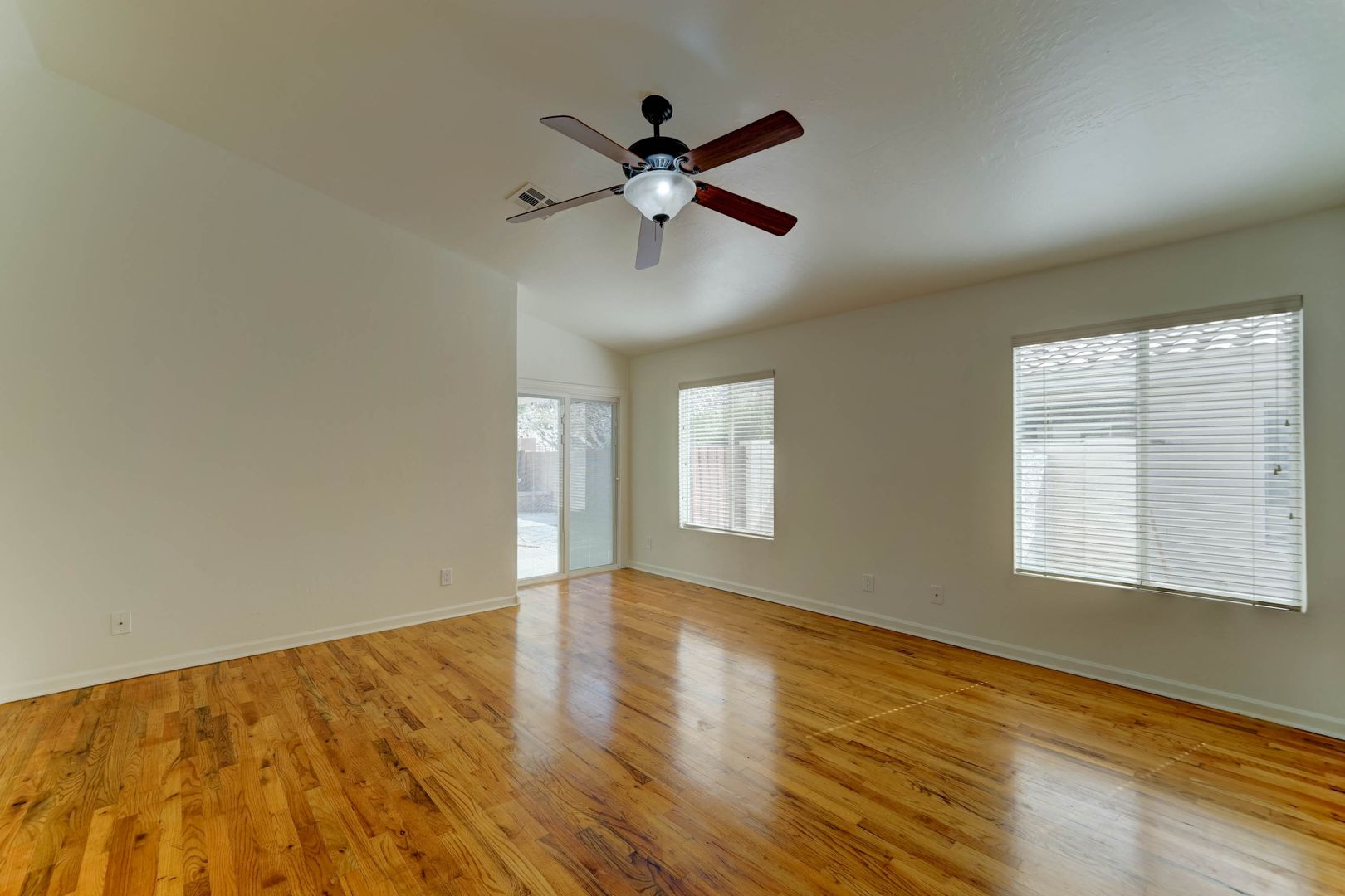 2014 E. Glenhaven Drive 5 of 12