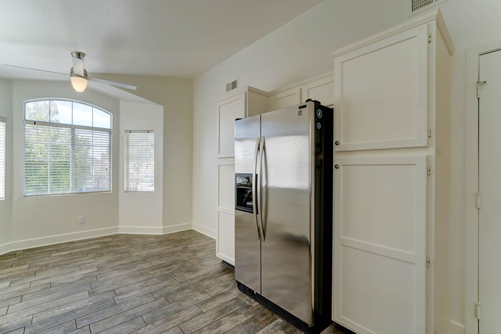 2014 E. Glenhaven Drive 13 of 33