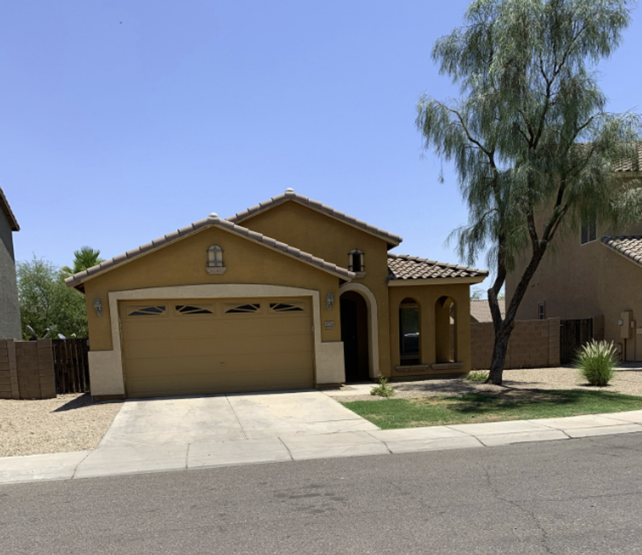 Laveen House: 6415 S. 49th Glen