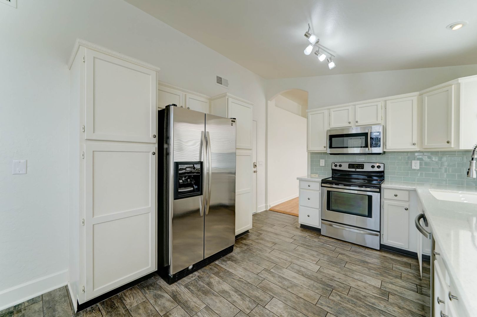 2014 E. Glenhaven Drive 12 of 12
