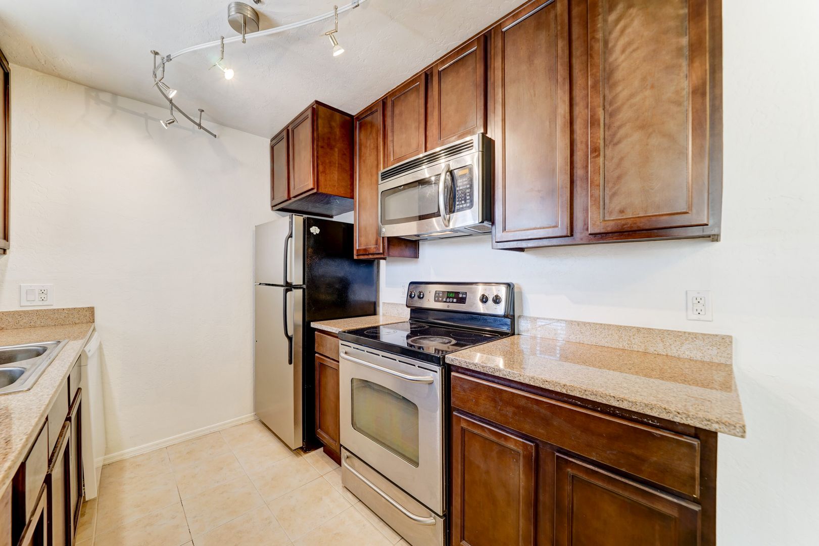 Scottsdale House: 14145 N. 92nd Street #2147