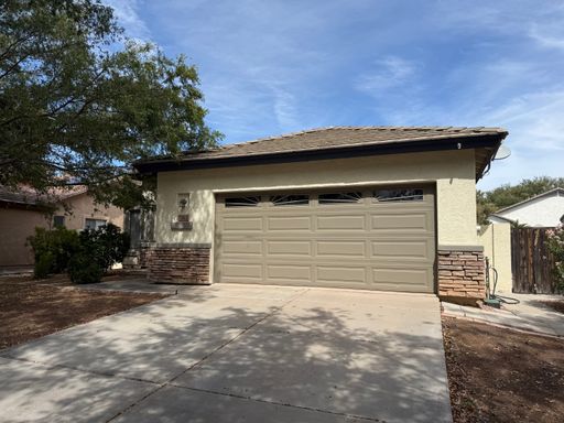 Spacious 4-Bedroom Gilbert Home in Higley Groves – photo 1