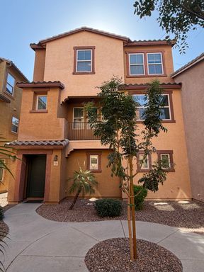 Wonderful 2-Bedroom, 3-Bath Tri-Level Townhome with Community Pool & Park! – photo 1
