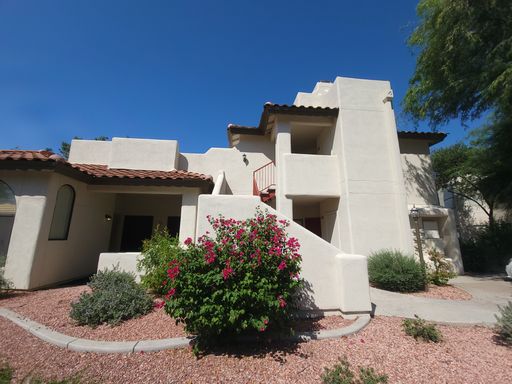 2bd/2ba Furnished and Spacious Condo! – photo 1