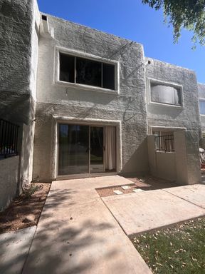 Tempe 2-Bed Condo with Pool, Private Balcony & Washer/Dryer Included – photo 1