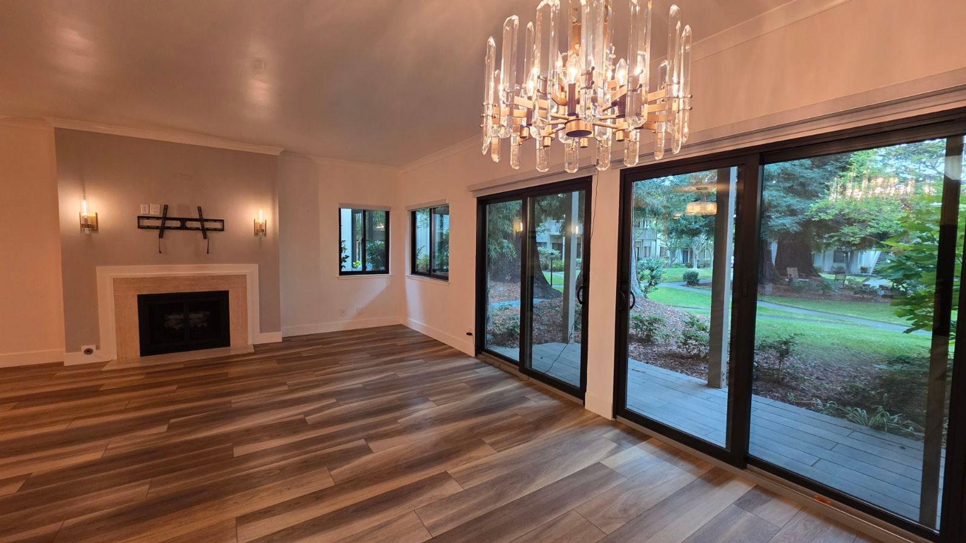 Redwood City House: 50 Horgan Avenue