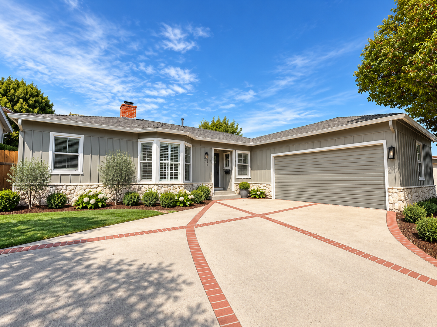 Los Angeles House: 7531 W 88th Place
