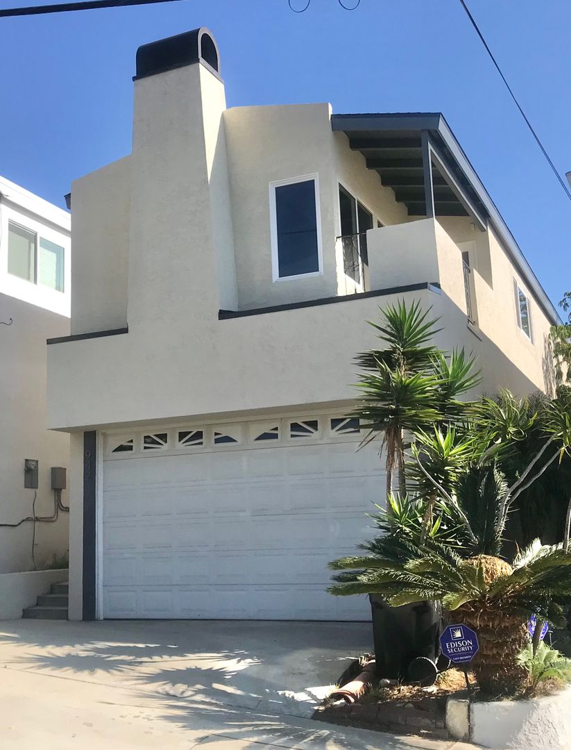Hermosa Beach House: 942 3rd Street