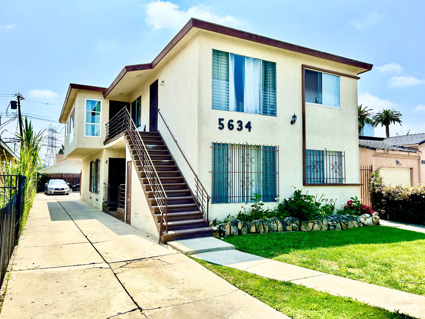 Los Angeles Apartment: 5634 Smiley Drive