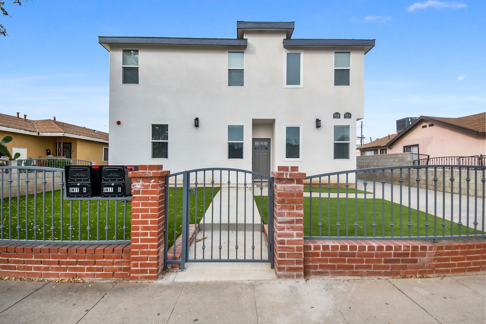 Inglewood House: 513 S Oak St.