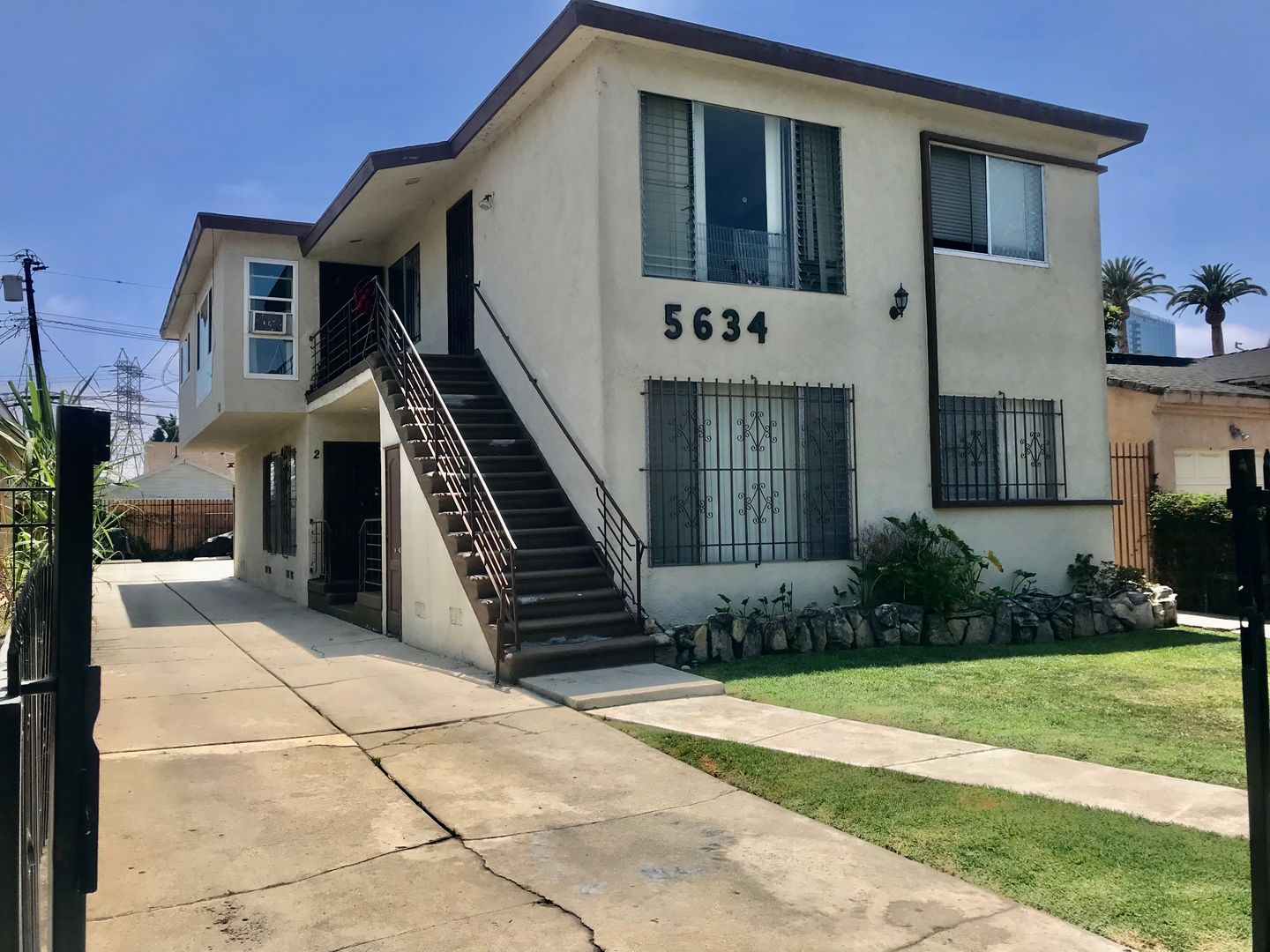 Los Angeles Apartment: 5634 Smiley Drive