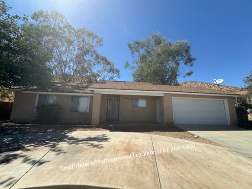 Charming 3 bed, 2 bath – photo 1