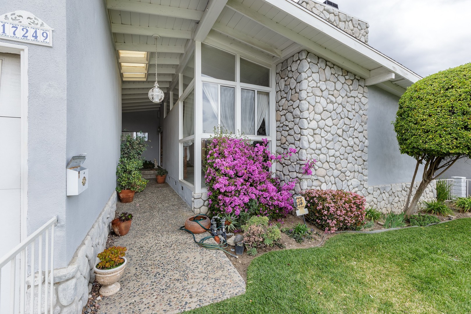 Granada Hills House: 17249 Flanders St,