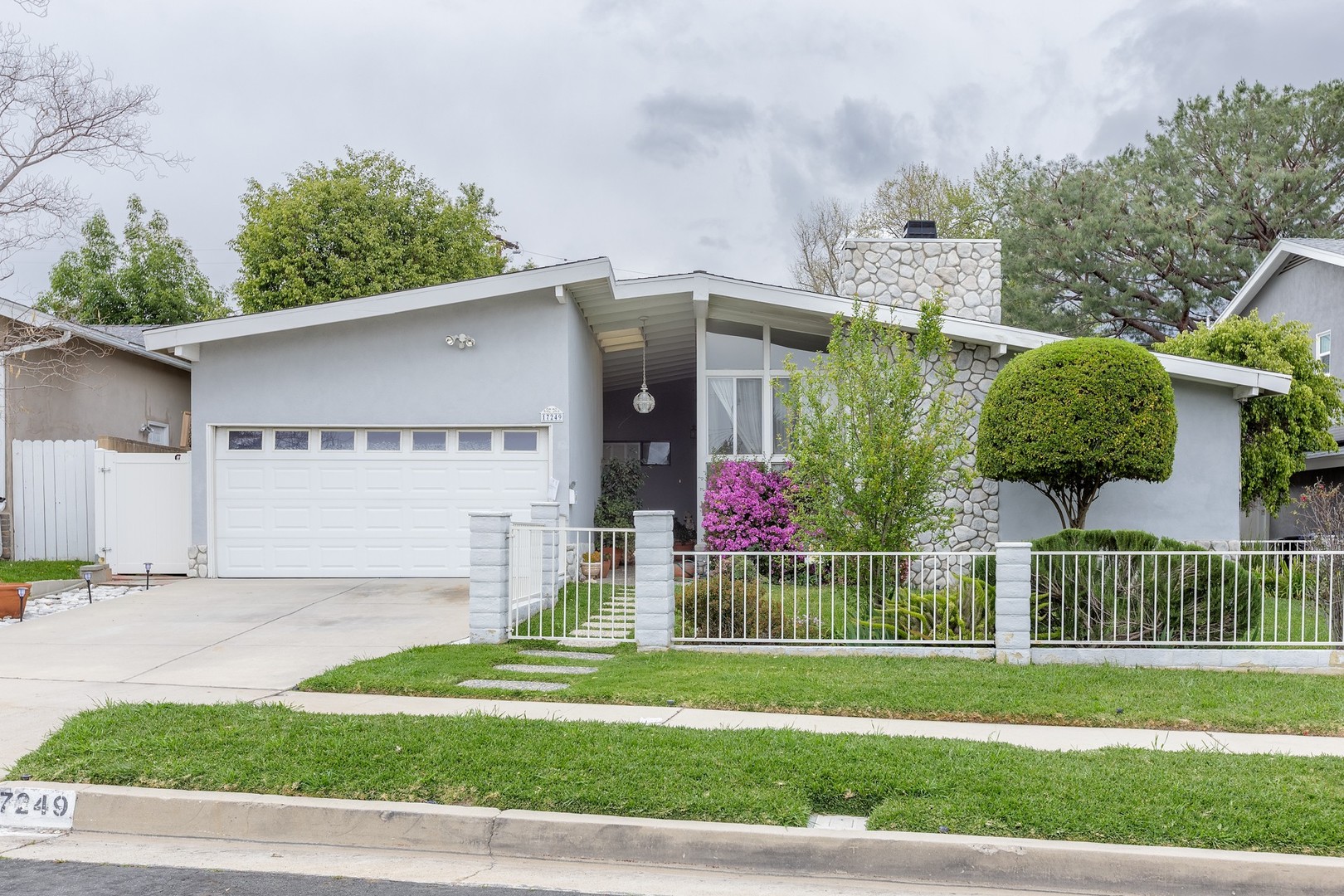 Granada Hills House: 17249 Flanders St,