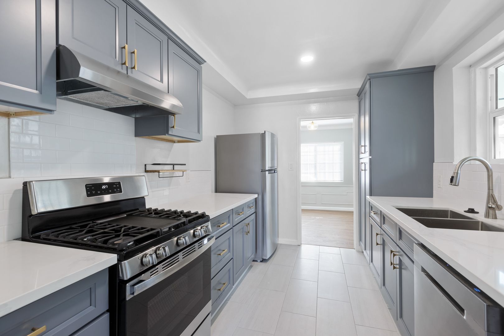 Los Angeles House: 8975 David Ave.