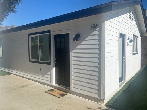BRAND NEW STUNNING TWO BEDROOM BACK HOUSE IN PASADENA – photo 1