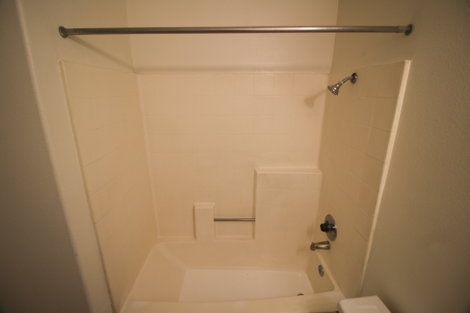 2 Bed, 2 Bath Apartment in Perris Gated Community 36 of 39