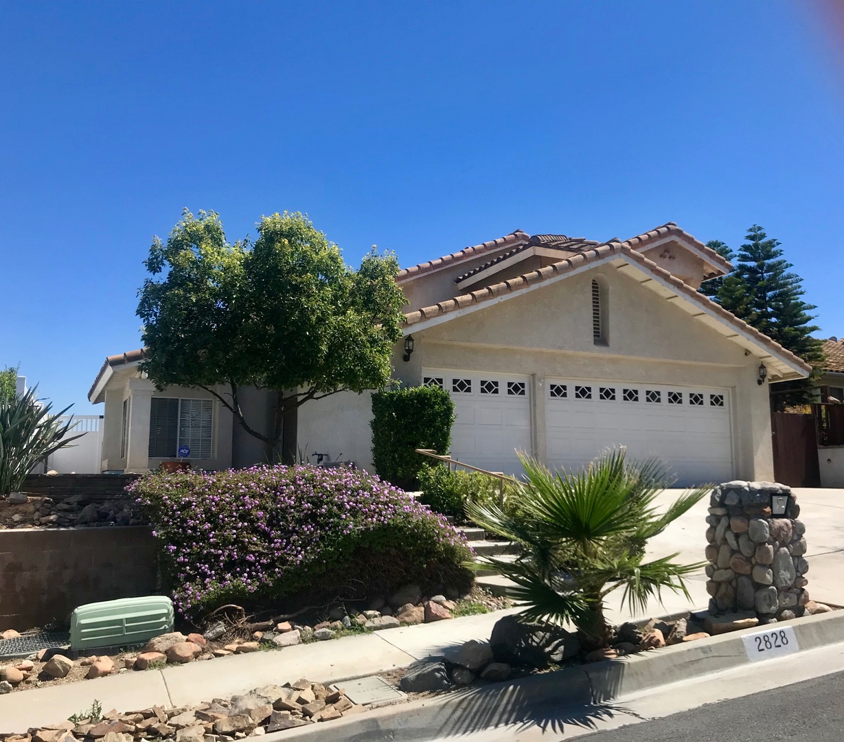 Corona House: 2828 La Cima Rd