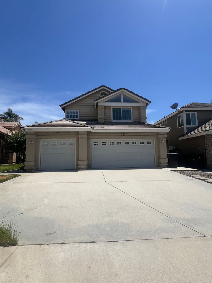 Riverside House: 19949 Saint Francis Dr.