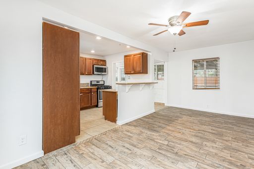 **$500 Move-In Special**Large Yard! Must see 3bed 2bath Fontana home!! – photo 1