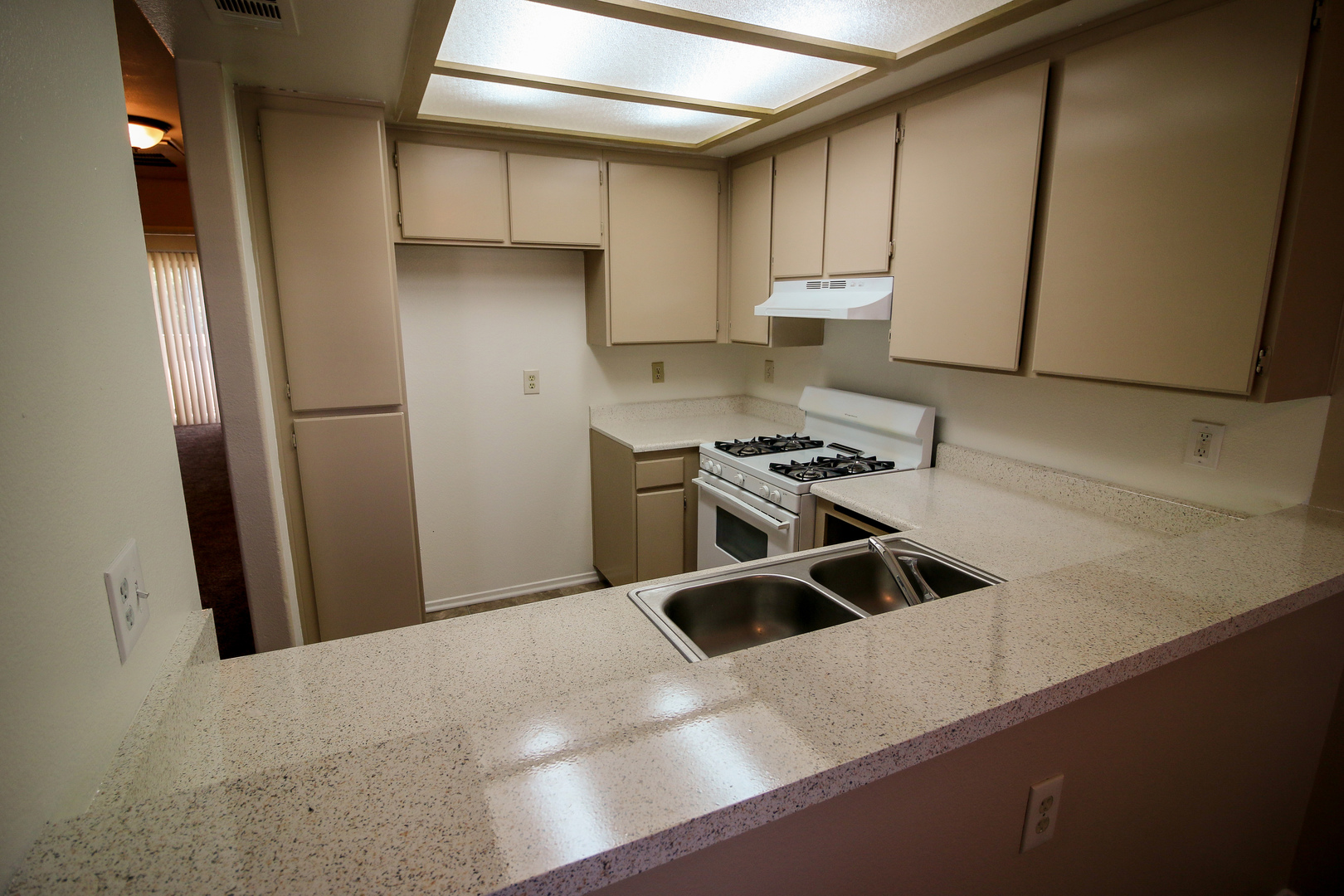 2 Bed, 2 Bath Apartment in Perris Gated Community 23 of 39