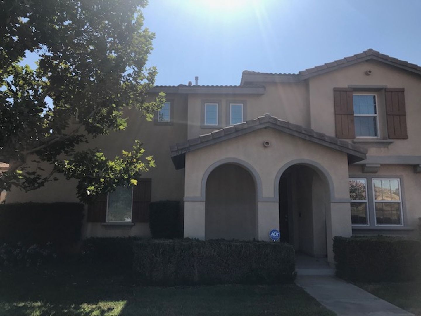 Riverside House: 9788 Winterberry Dr.