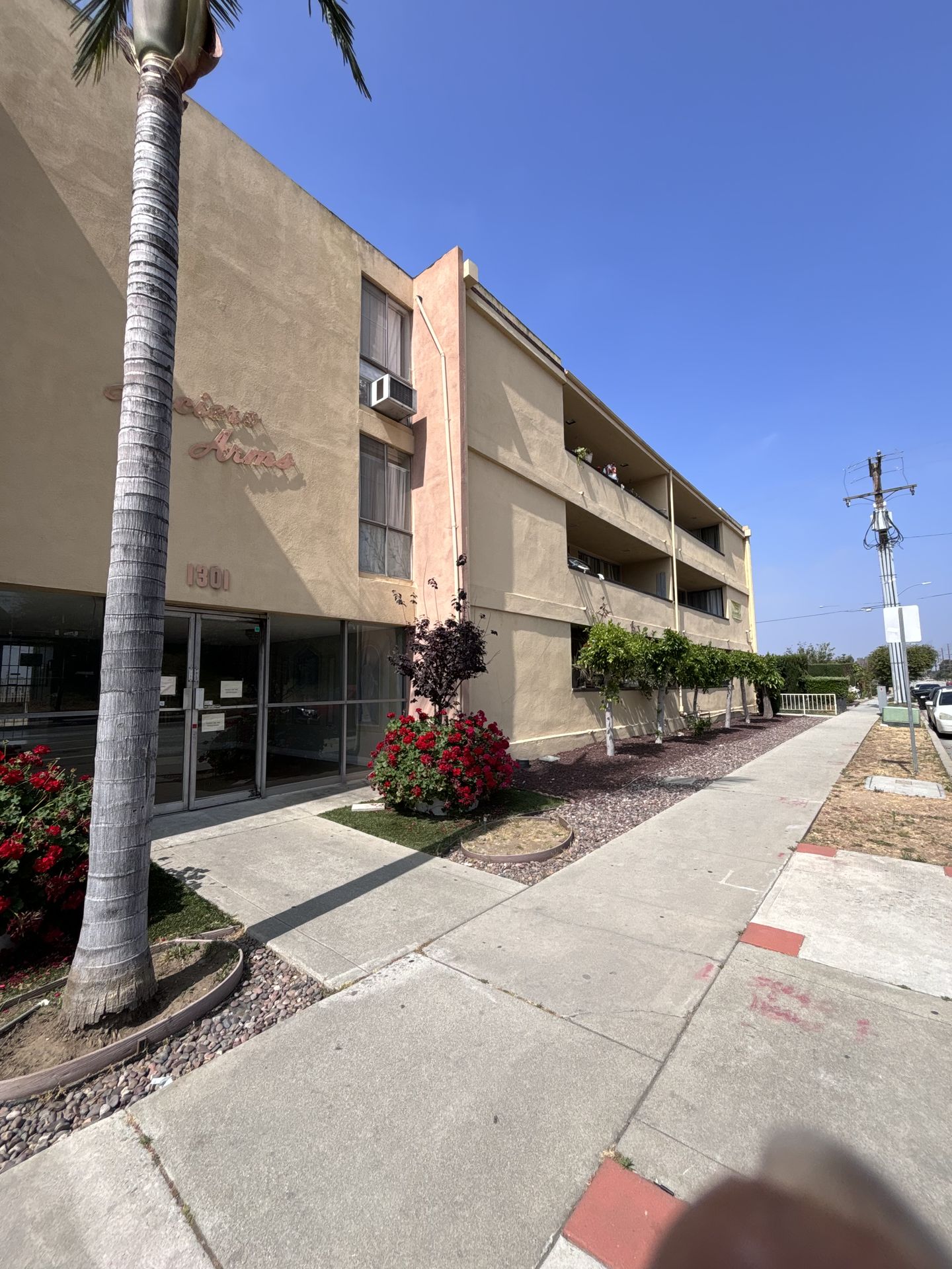 Montebello Apartment: 1301 W Lincoln Ave. Apt 318