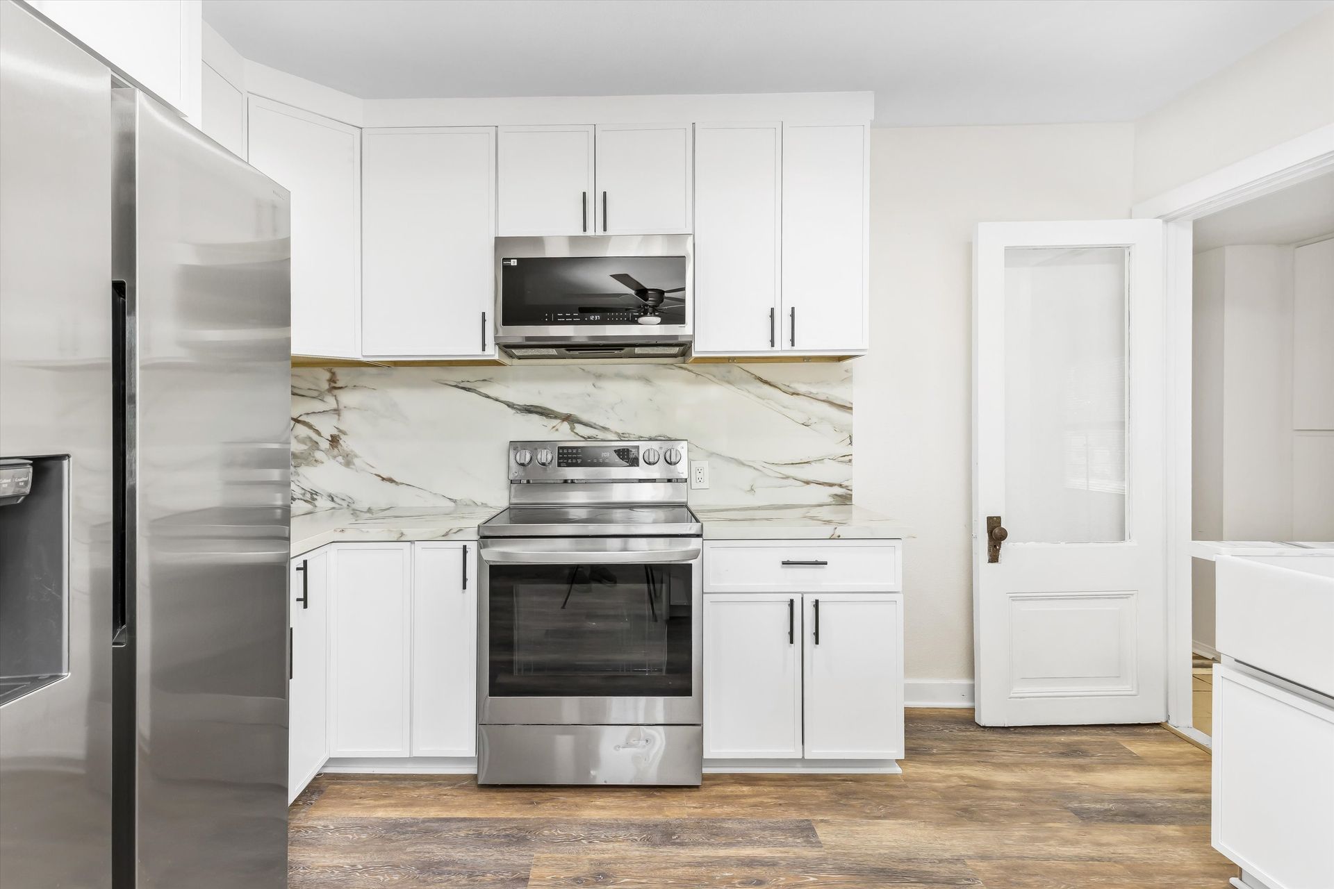 Mentone Multiplex: 1359 Jasper Ave #1